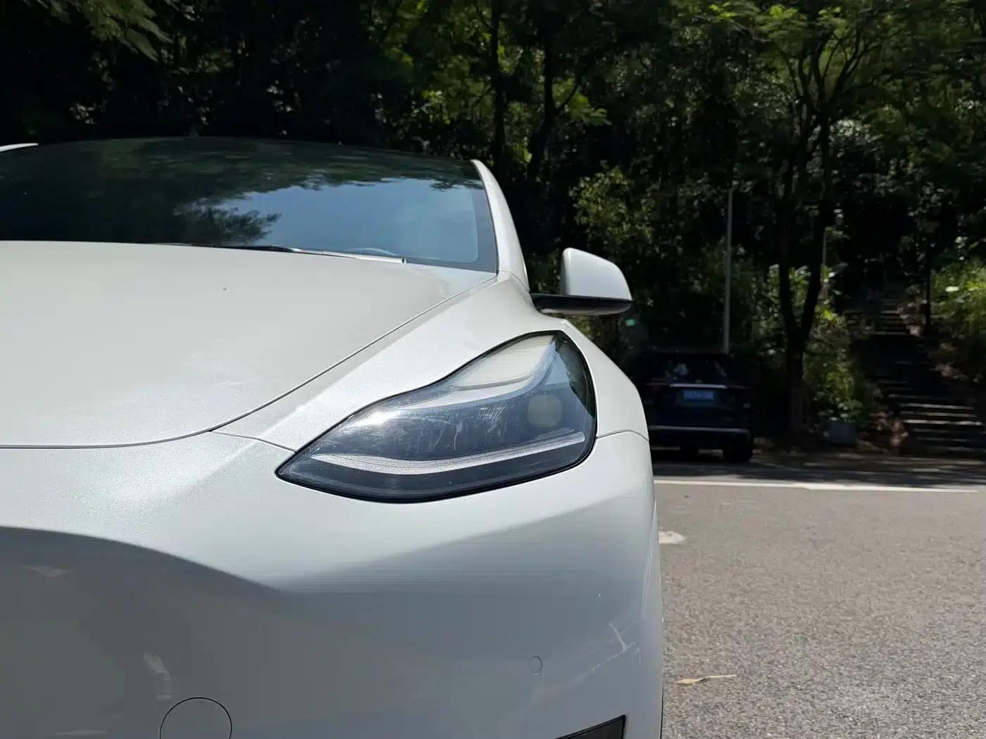 Model Y 2022 Long Range All-Wheel Drive — миниатюра 8