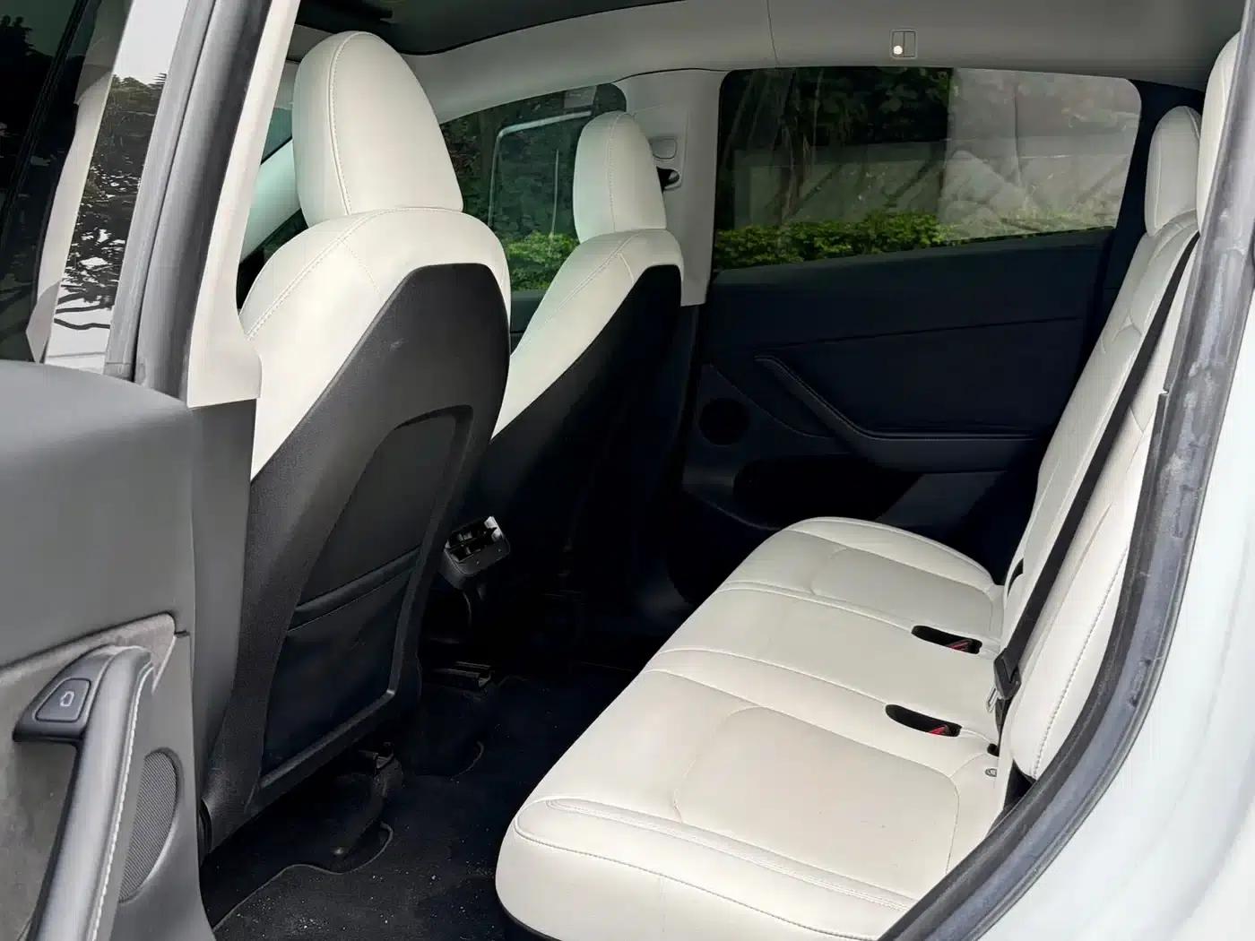 Model Y 2022 Long Range All-Wheel Drive — миниатюра 5