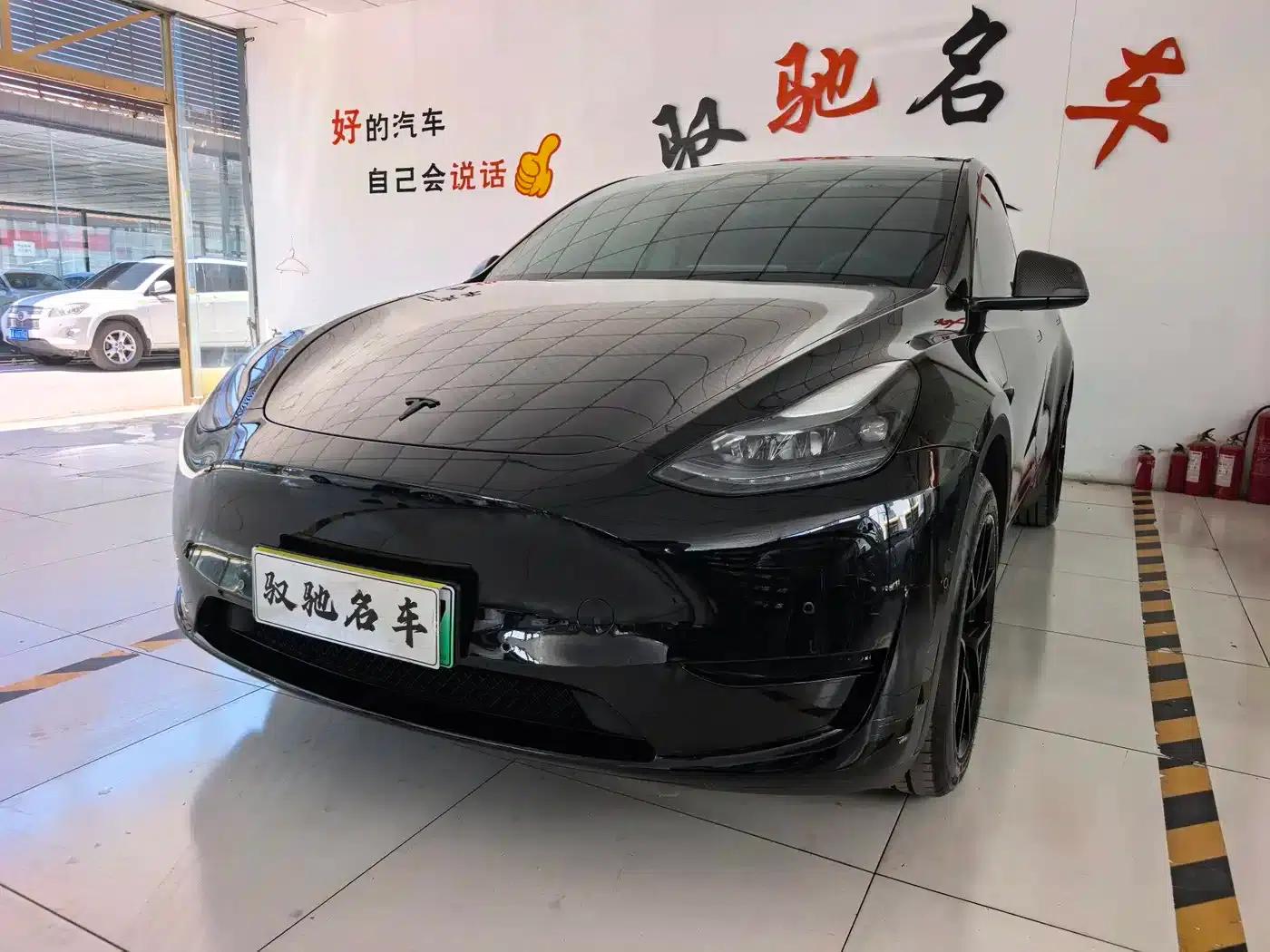 Model Y 2023 Rear-Wheel Drive — миниатюра 2
