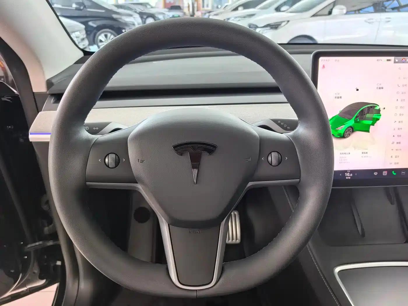 Model Y 2023 Rear-Wheel Drive — миниатюра 7