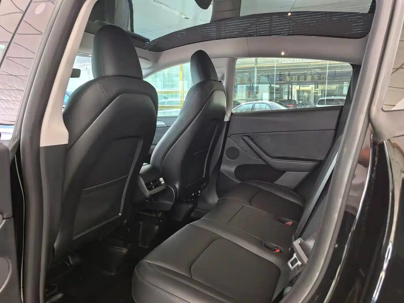 Model Y 2023 Rear-Wheel Drive — миниатюра 8