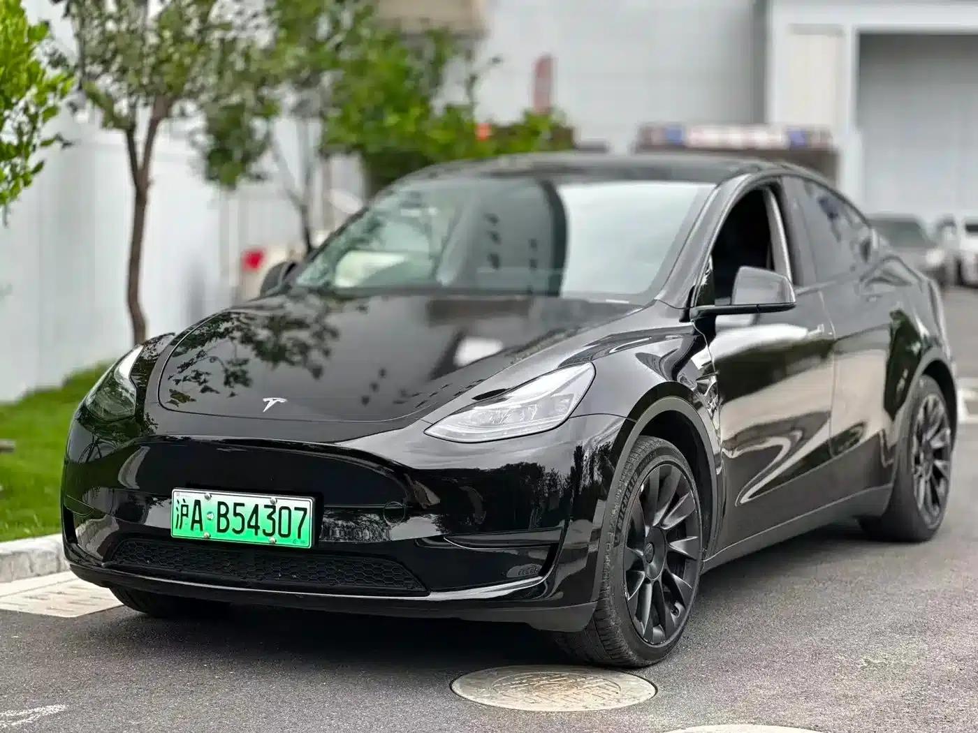 Model Y 2024 Rear-Wheel Drive — миниатюра 1