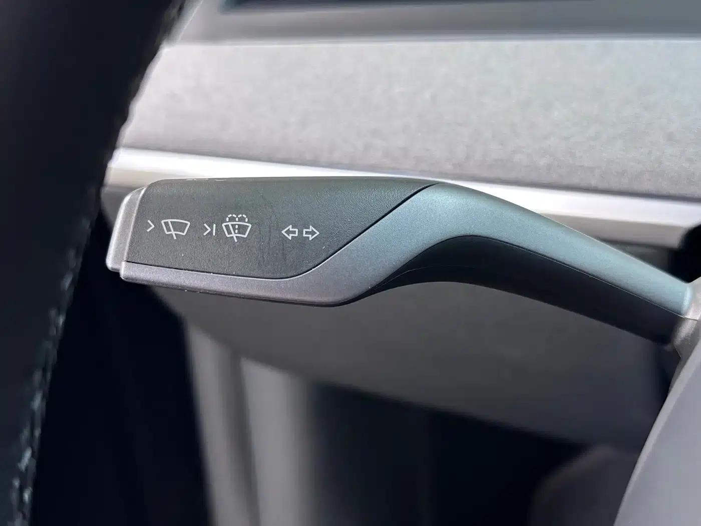 Model Y 2024 Rear-Wheel Drive — миниатюра 24