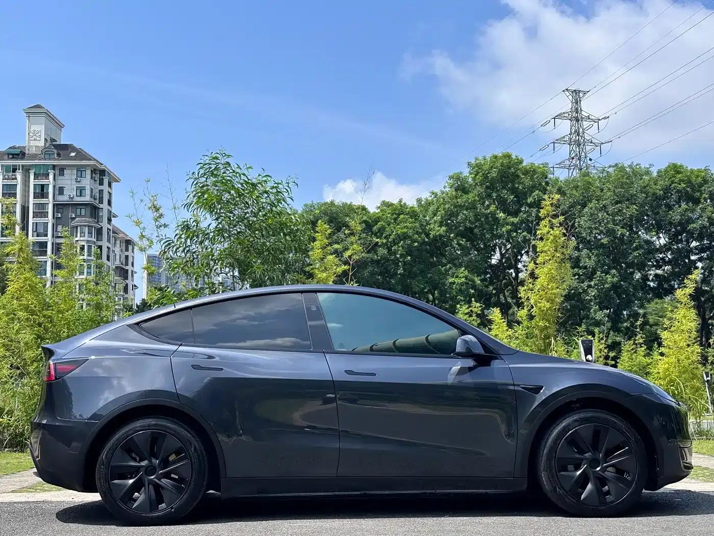 Model Y 2024 Rear-Wheel Drive — миниатюра 37