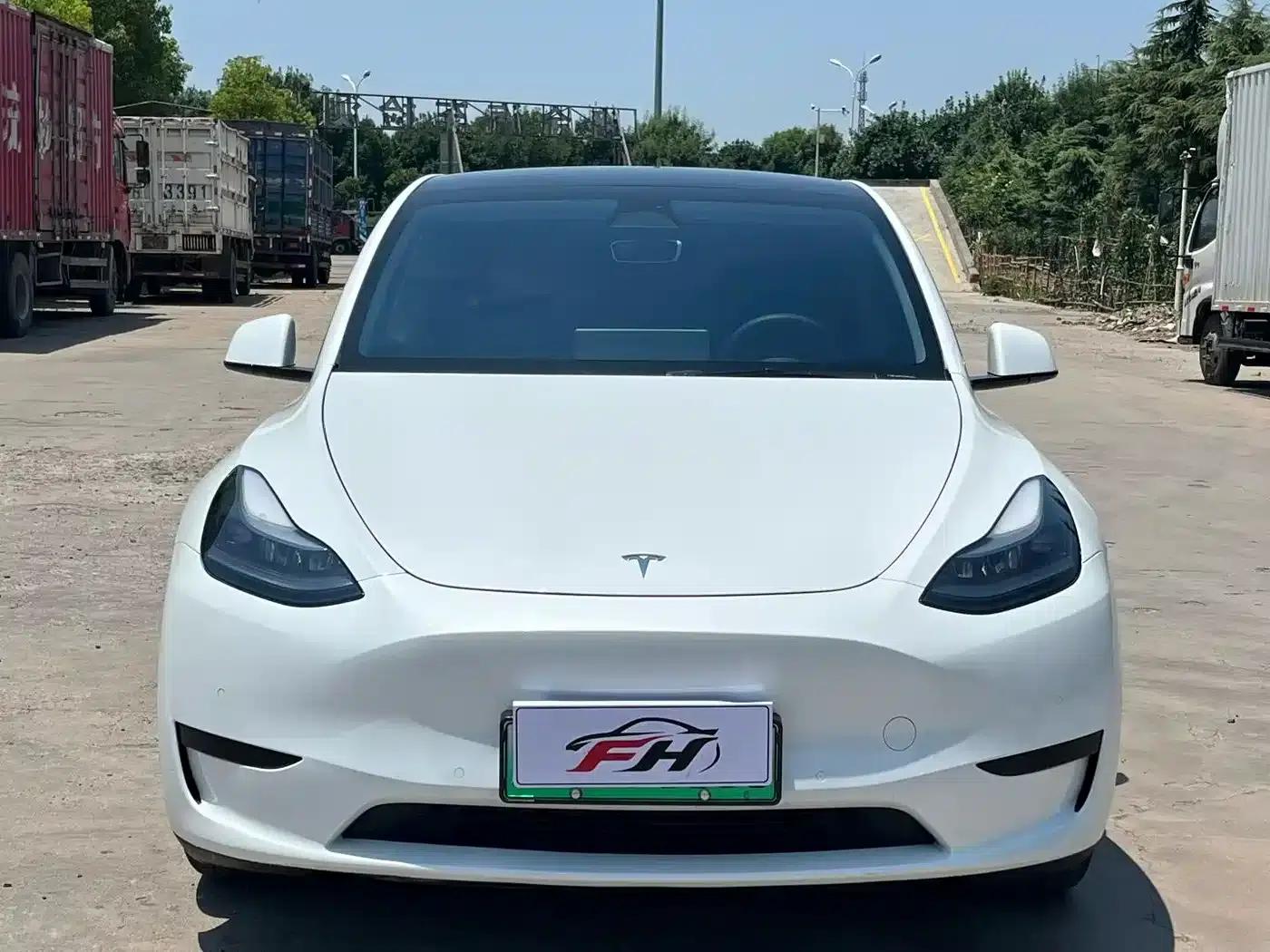 Model Y 2024 Rear-Wheel Drive — миниатюра 2