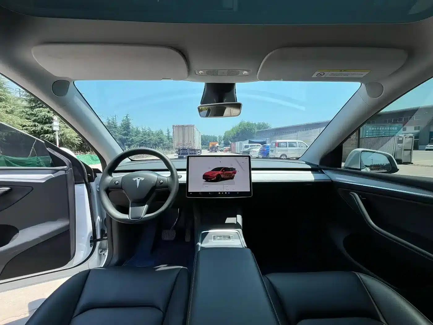 Model Y 2024 Rear-Wheel Drive — миниатюра 4