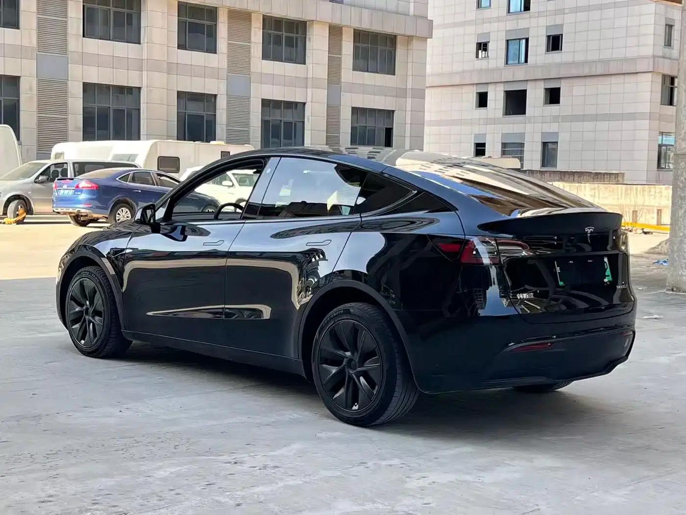 Model Y 2024 Long Range All-Wheel Drive — миниатюра 7