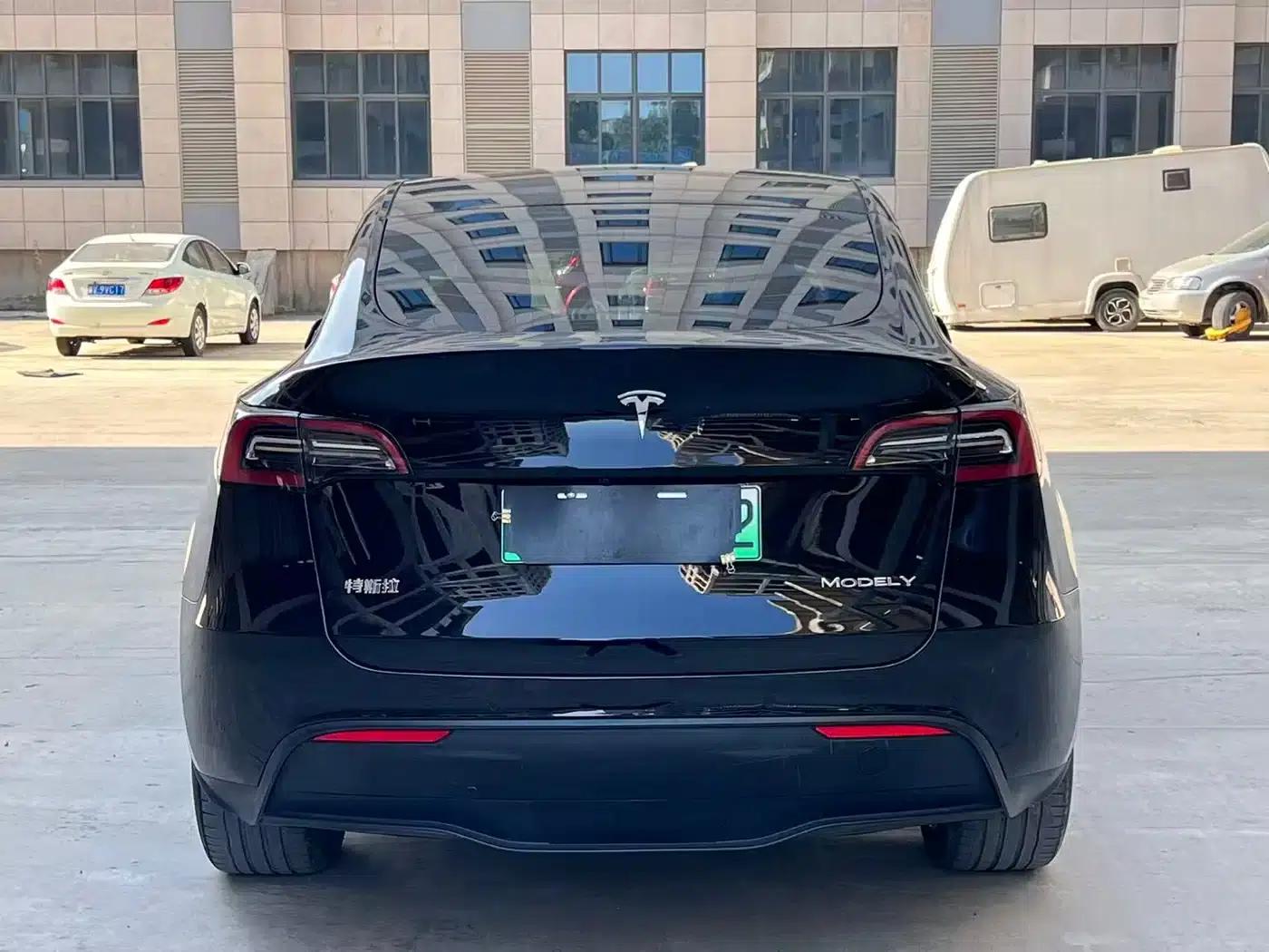 Model Y 2024 Long Range All-Wheel Drive — миниатюра 8