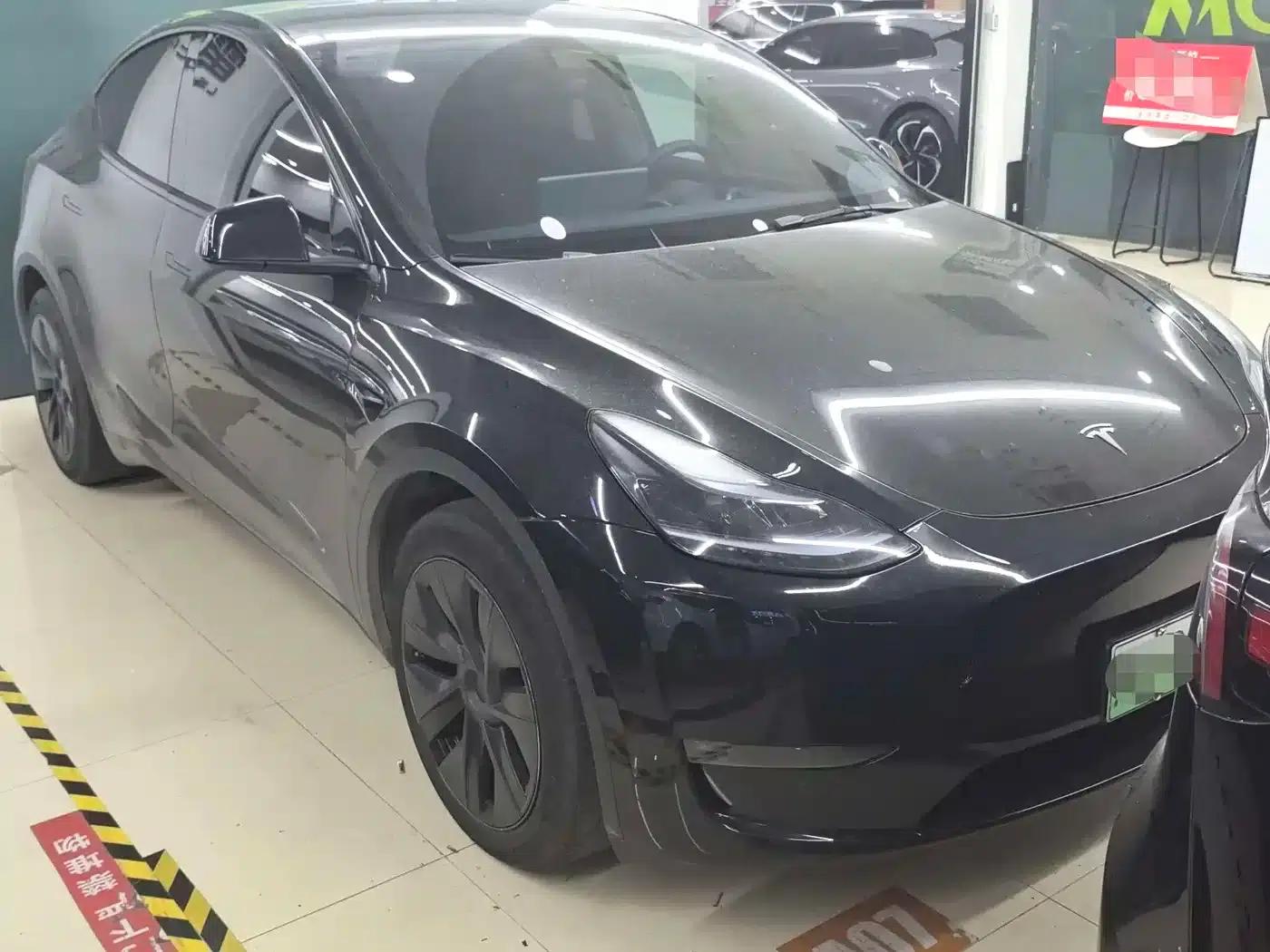 Model Y 2024 Rear-Wheel Drive — миниатюра 2