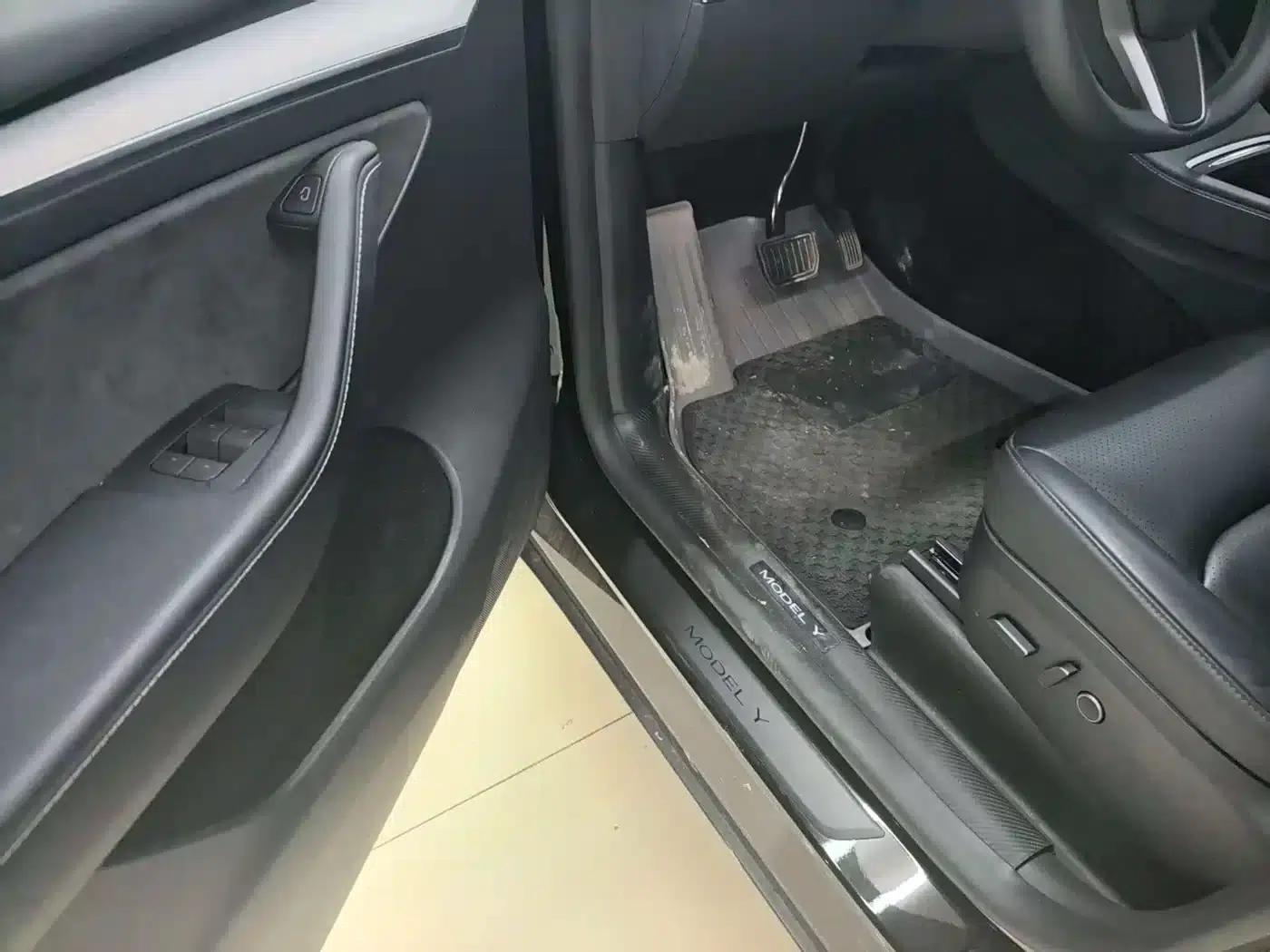 Model Y 2024 Rear-Wheel Drive — миниатюра 4