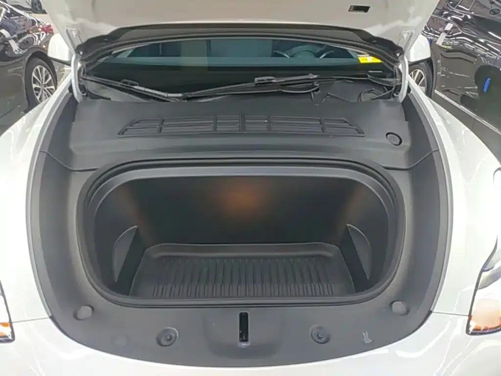 Model Y 2024 Rear-Wheel Drive — миниатюра 20