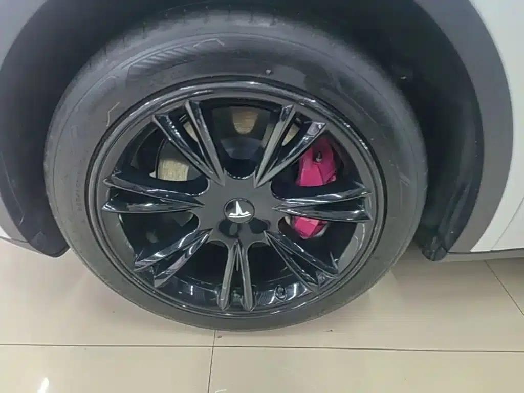 Model Y 2024 Rear-Wheel Drive — миниатюра 23