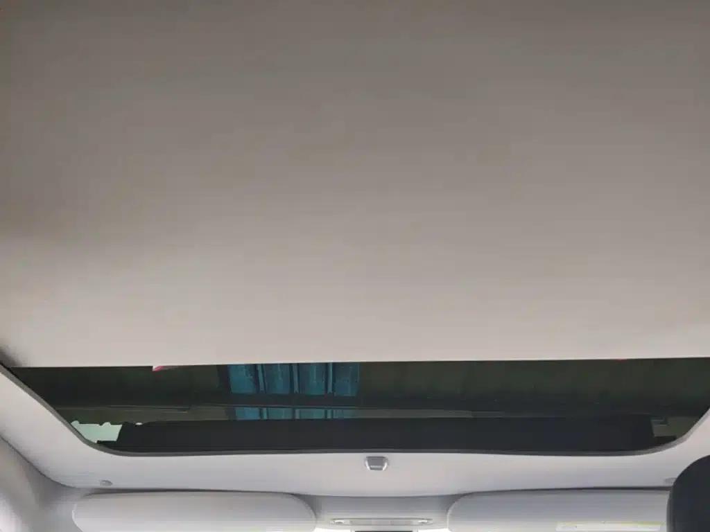 Model Y 2024 Rear-Wheel Drive — миниатюра 18