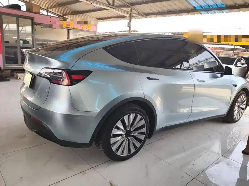 Model Y 2024 Rear-Wheel Drive — миниатюра 7