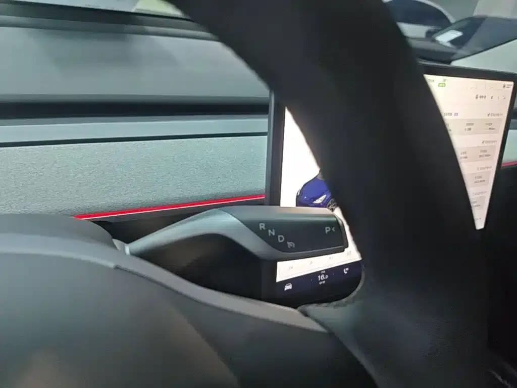 Model Y 2023 Rear-Wheel Drive — миниатюра 14