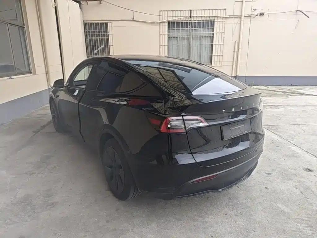 Model Y 2023 Rear-Wheel Drive — миниатюра 5