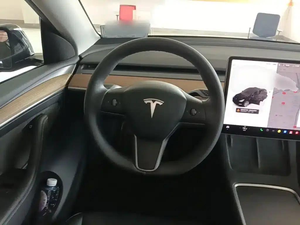 Model Y 2022 Facelift Rear-Wheel Drive Version — миниатюра 11
