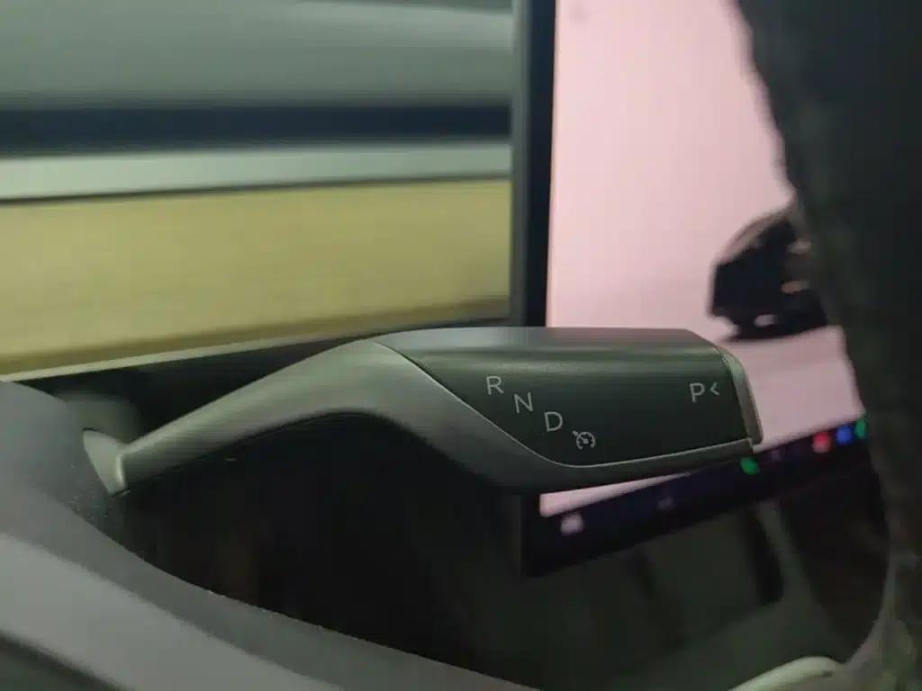 Model Y 2022 Facelift Long Range All-Wheel Drive Version — миниатюра 14