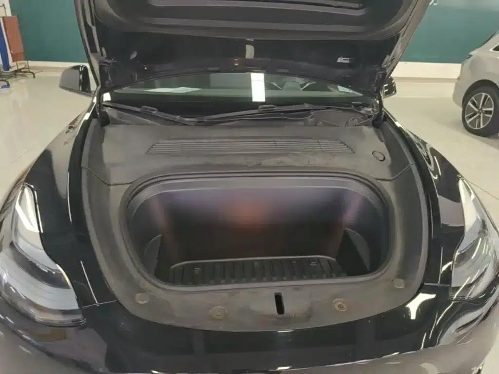 Model Y 2022 Facelift Long Range All-Wheel Drive Version — миниатюра 20