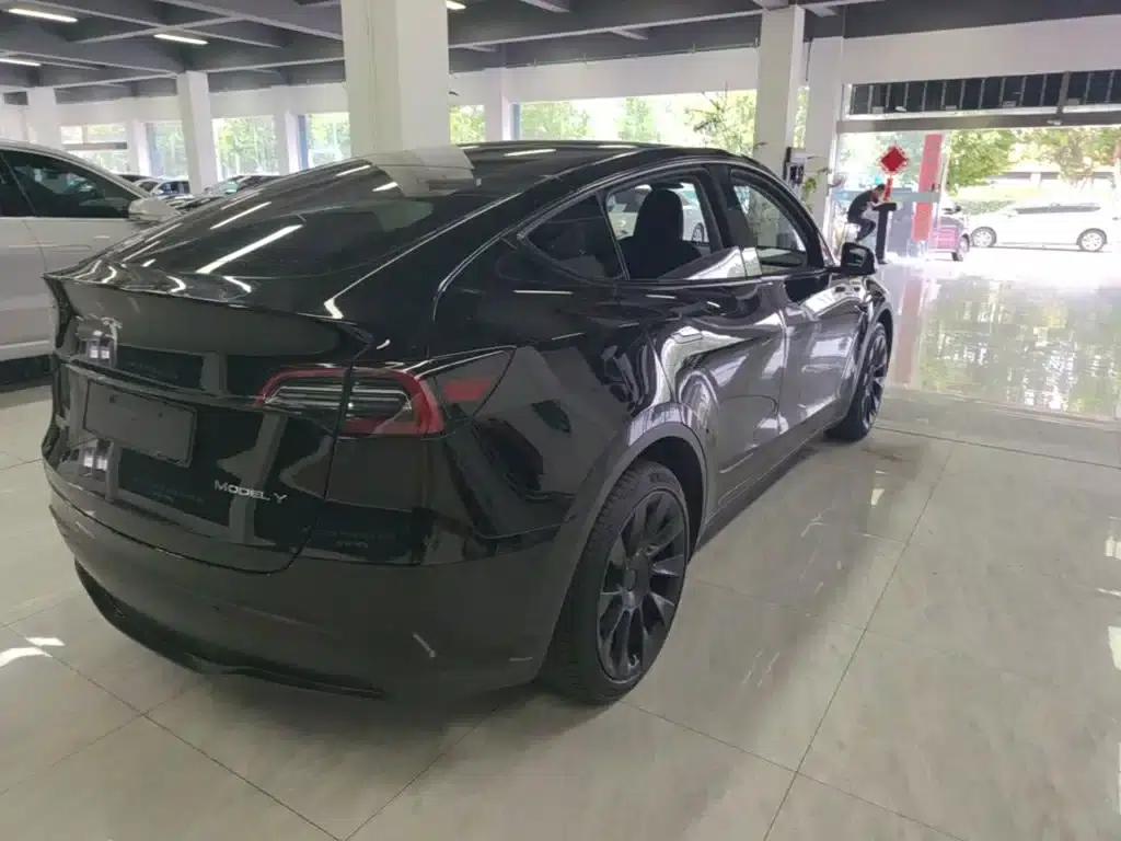 Model Y 2022 Facelift Long Range All-Wheel Drive Version — миниатюра 7