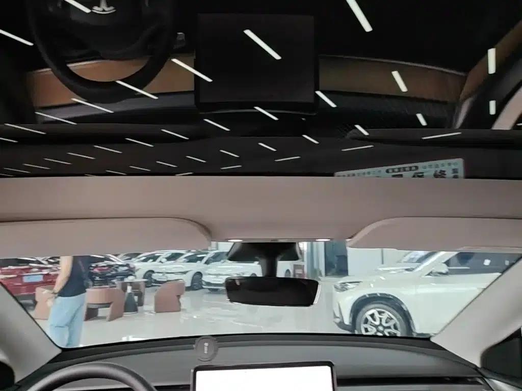 Model Y 2022 Rear-Wheel Drive — миниатюра 18