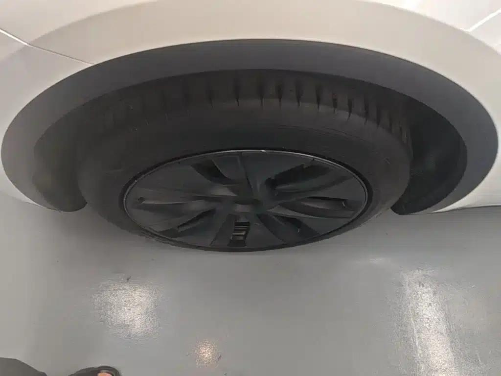 Model Y 2024 Rear-Wheel Drive — миниатюра 23