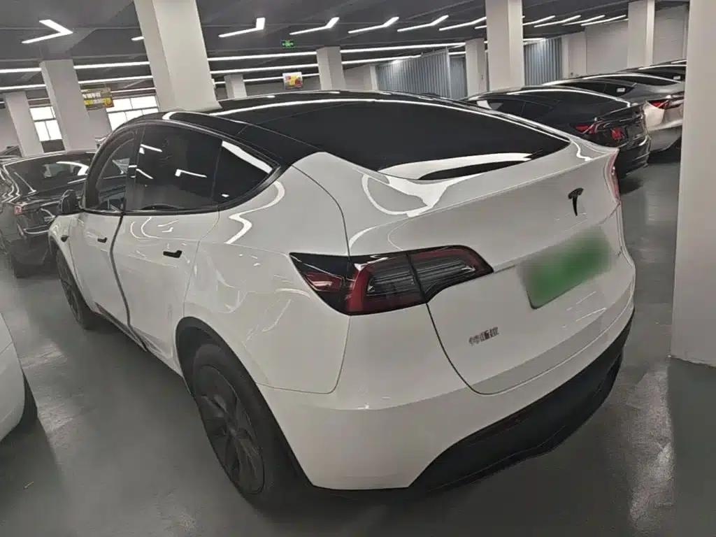 Model Y 2024 Rear-Wheel Drive — миниатюра 5