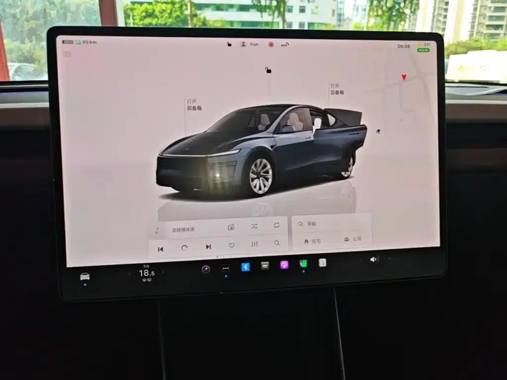 Model Y 2025 Long Range All-Wheel Drive First Edition — миниатюра 13