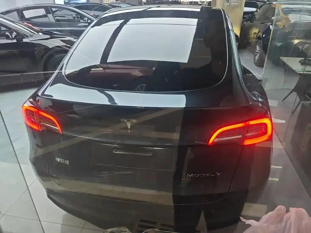 Model Y 2022 Facelift Rear-Wheel Drive Version — миниатюра 6