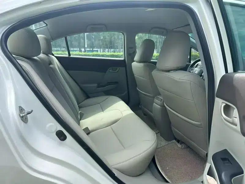 2012 Civic 1.8L Automatic Comfort Edition — миниатюра 10