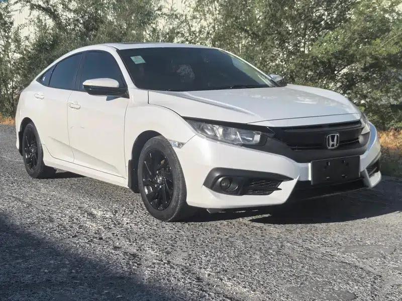 2016 Civic 220TURBO Manual Deluxe Edition — миниатюра 3