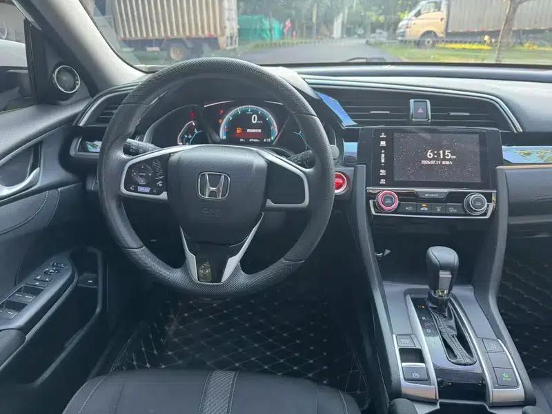 2016 Civic 220TURBO CVT Luxury Edition — миниатюра 17