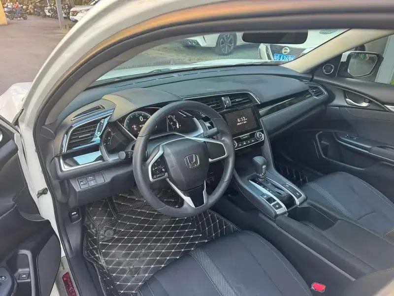 2016 Civic 220TURBO CVT Luxury Edition — миниатюра 20