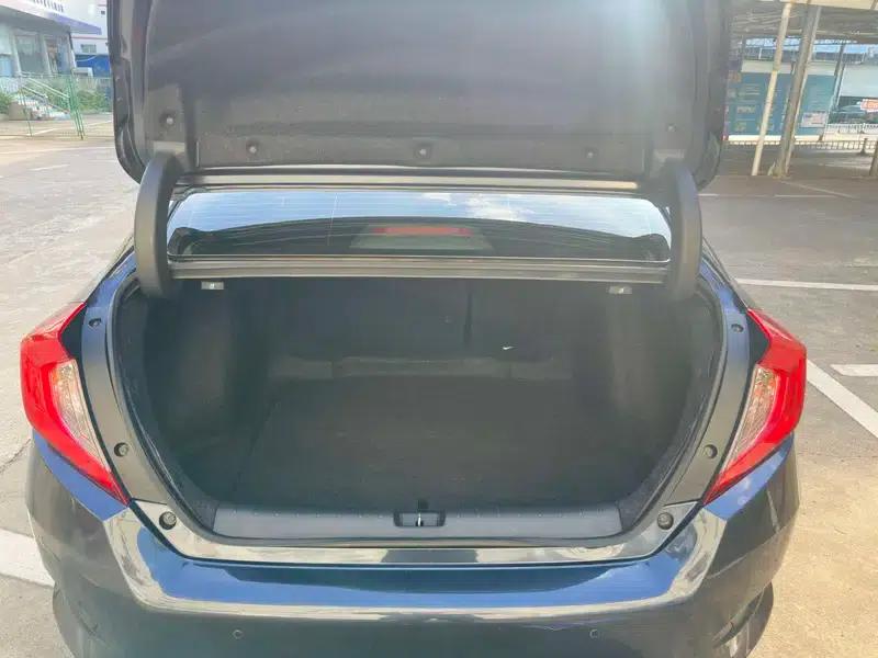 2016 Civic 220TURBO CVT Luxury Edition — миниатюра 18