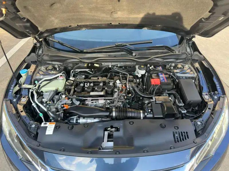 2016 Civic 220TURBO CVT Luxury Edition — миниатюра 8