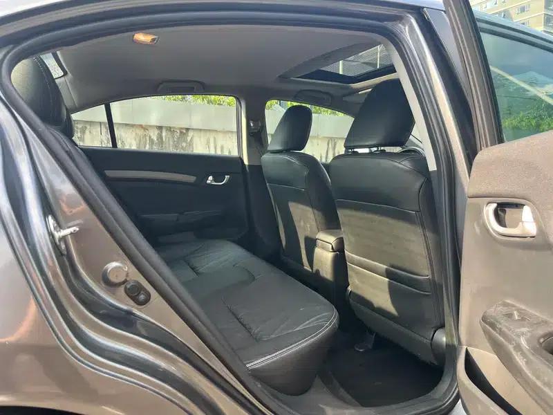 2012 Civic 1.8L Automatic Luxury Edition — миниатюра 28