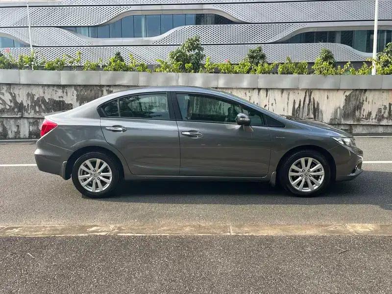 2012 Civic 1.8L Automatic Luxury Edition — миниатюра 8