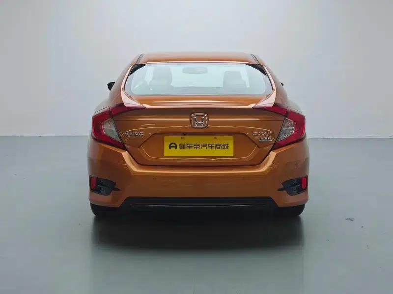 2016 Civic 220TURBO CVT Premium Edition — миниатюра 6