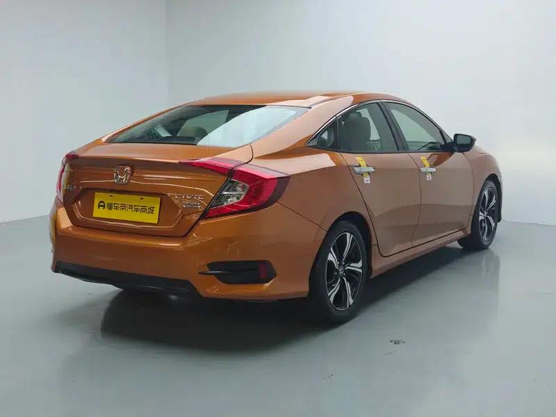 2016 Civic 220TURBO CVT Premium Edition — миниатюра 7