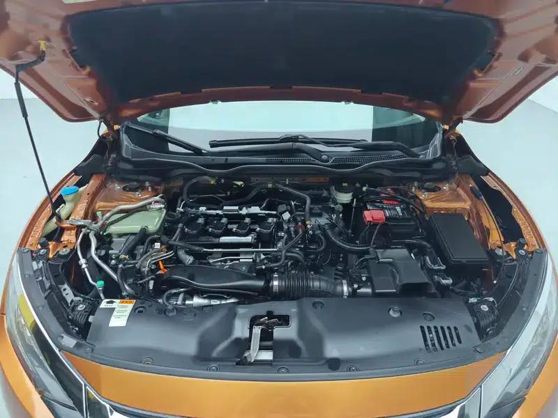 2016 Civic 220TURBO CVT Premium Edition — миниатюра 10