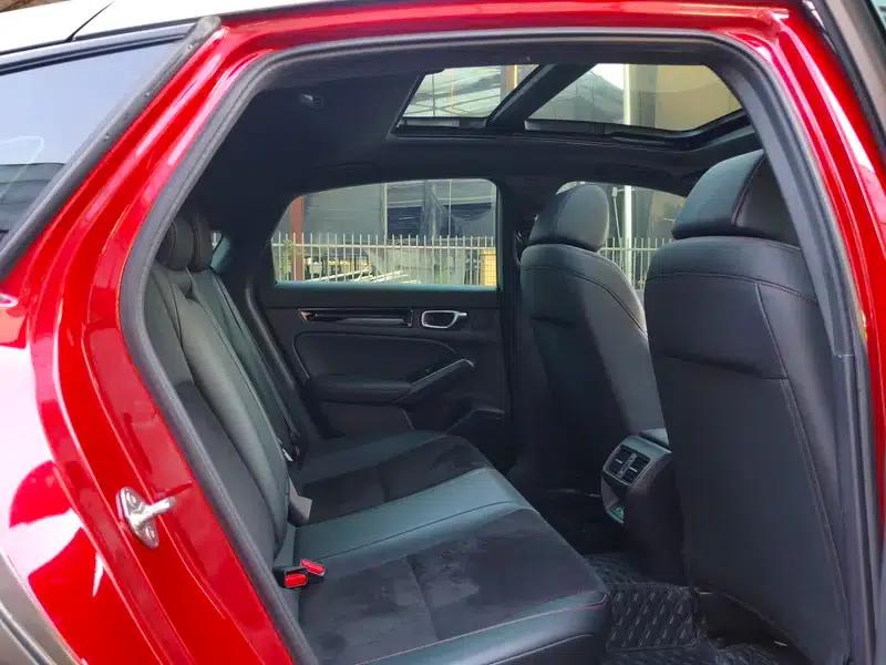 2023 Civic Hatchaback 240TURBO CVT Extreme Edition — миниатюра 21