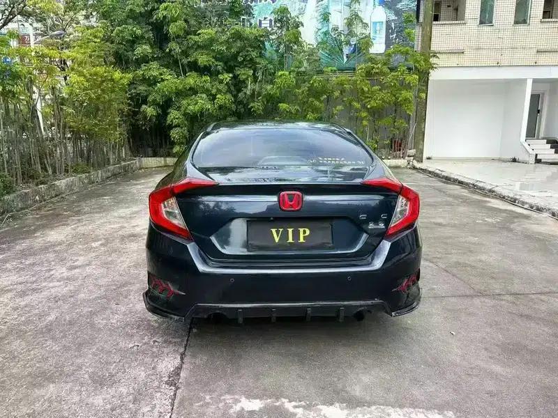 2016 Civic 220TURBO CVT Luxury Edition — миниатюра 5
