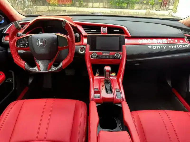 2016 Civic 220TURBO CVT Luxury Edition — миниатюра 7