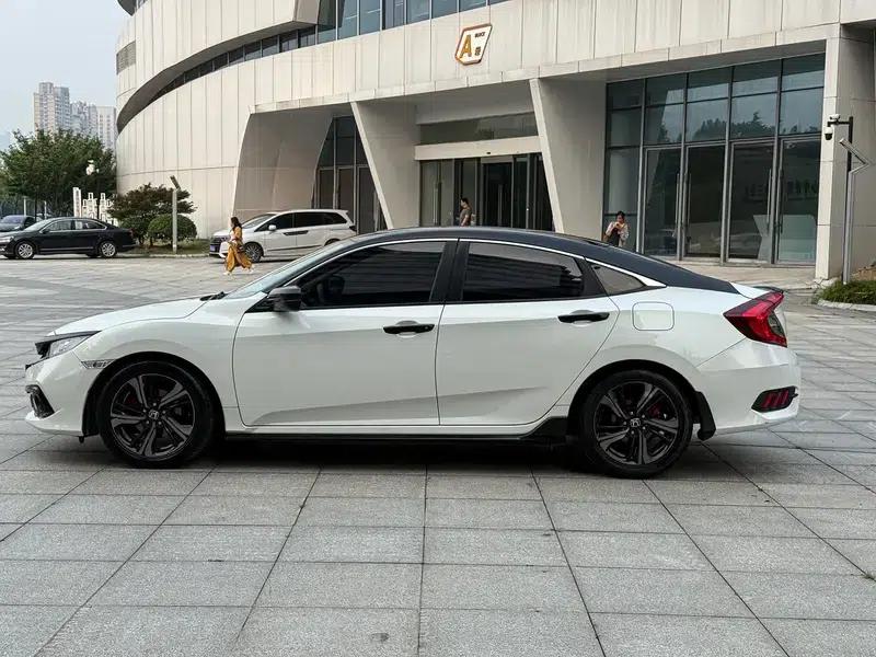 Civic 2019 220TURBO CVT Sport Edition (China VI Emission Standard) — миниатюра 4