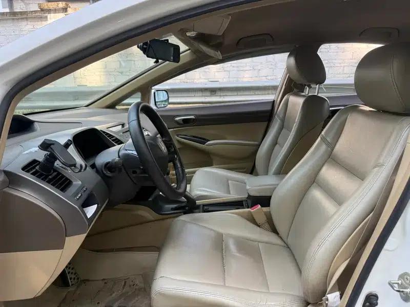 2006 Civic 1.8L Automatic Classic Edition — миниатюра 15