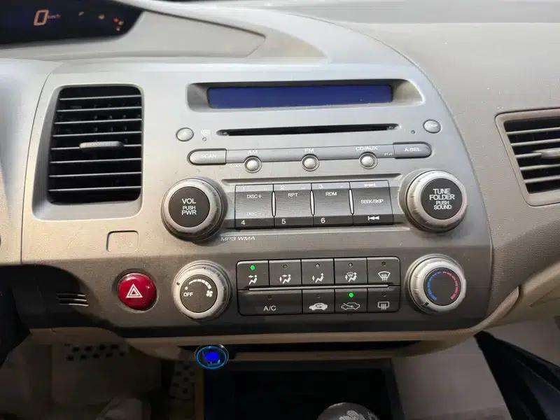 2006 Civic 1.8L Automatic Classic Edition — миниатюра 8
