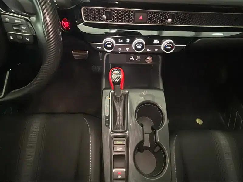 2023 Civic Hatchaback 240TURBO CVT Extreme Edition — миниатюра 13