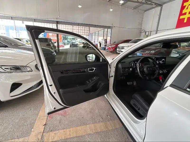 2023 Civic Hatchaback 240TURBO CVT Extreme Edition — миниатюра 18