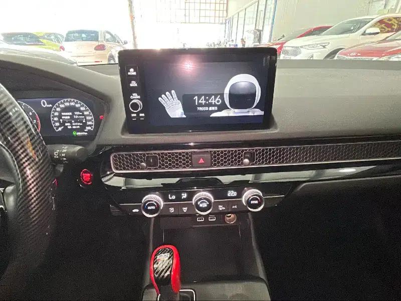 2023 Civic Hatchaback 240TURBO CVT Extreme Edition — миниатюра 9