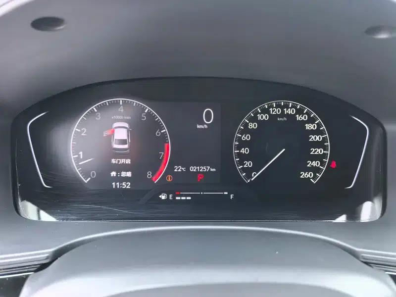 Civic 2022 180TURBO CVT Sporty Edition — миниатюра 12